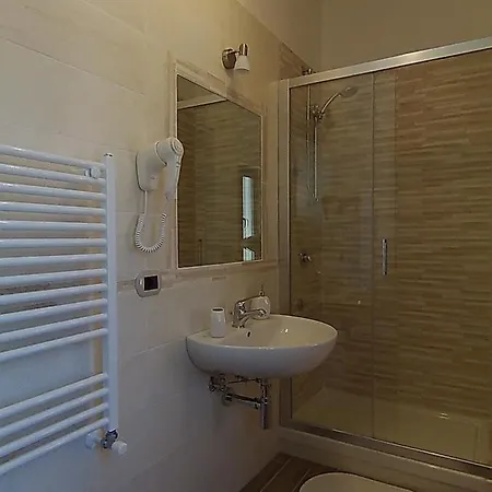 Short Amalfi Coast לינה וארוחת בוקר 3*