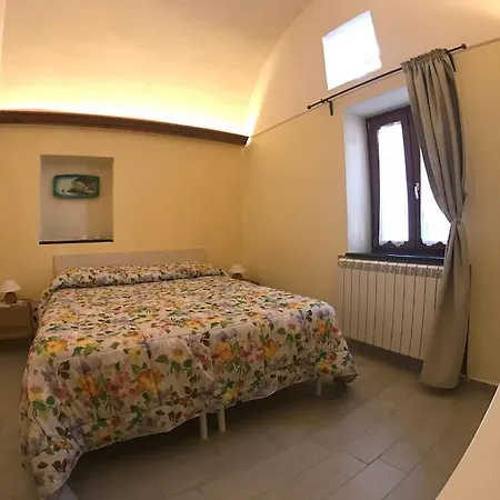 Short Amalfi Coast Bed and breakfast Agerola
